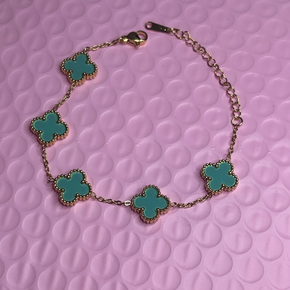 Clover Bracelet - Women's Gold Plated Jewelry